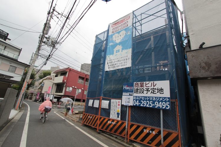 [企画紹介]所沢市東町の新築商業ビル「H-CUBE東町」東棟の上棟が終わりました！